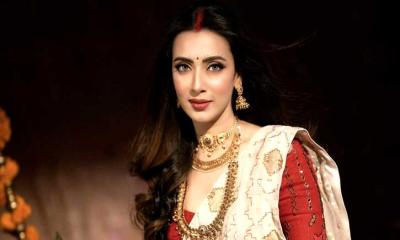 পয়লা বৈশাখ যেভাবে উদযাপন করছেন  মিম