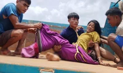 সীমান্তে মাইন বিস্ফোরণে তরুণীর পা বিচ্ছিন্ন