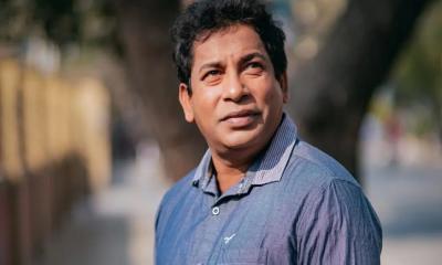 নিজের ভবিষ্যৎ পরিকল্পনা নিয়ে চমকপ্রদ তথ্য দিলেন মোশাররফ করিম