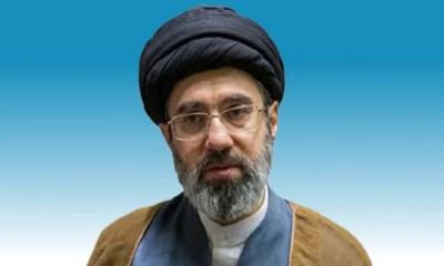 যেভাবে অল্পের জন্য বেঁচে যান মোজতবা খামেনি