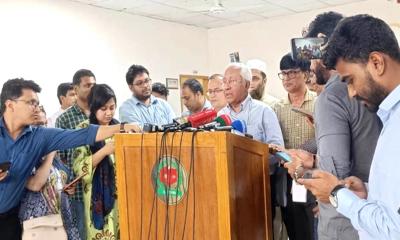 স্থানীয় নির্বাচনে এমপিও শিক্ষক ও ঋণখেলাপিদের অযোগ্য করার প্রস্তাব