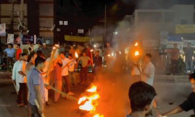 নোয়াখালীতে সড়ক অবরোধ