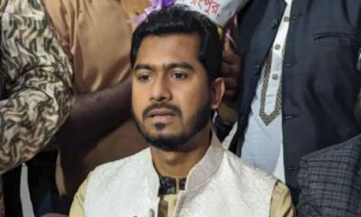 কয়েকজন উপদেষ্টা ব্যাংক লুট করছেন: নুর