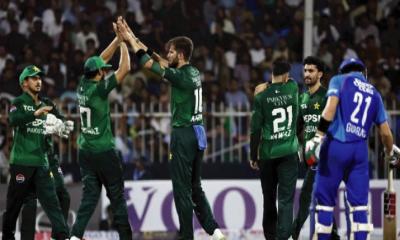 পাকিস্তানের কাছে হারলেন রশিদ খানরা
