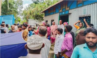 মোটরসাইকেল কিনে না দেওয়ায় বাবাকে পিটিয়ে হত্যা