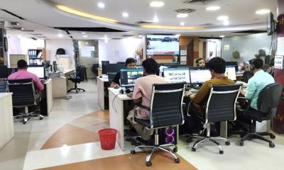 আজ থেকে অফিস-আদালত চলবে নতুন সময়সূচিতে