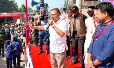 সব ধর্মের মানুষকে নিয়ে সমৃদ্ধ দেশ গড়তে চাই: রংপুরে পথসভায় প্রধানমন্ত্রী