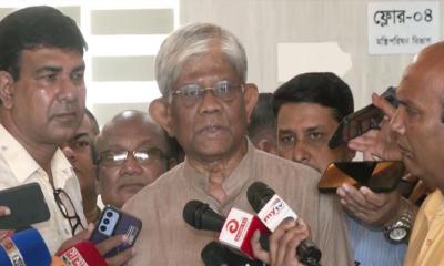 নিত্যপণ্যের দাম কমছে না ব্যবসায়ীদের অসহযোগিতায়: অর্থ উপদেষ্টা
