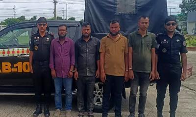 ভুয়া র‍্যাবকে ধাওয়া দিল আসল র‍্যাব, পথে দুই পক্ষকেই পেটাল জনতা