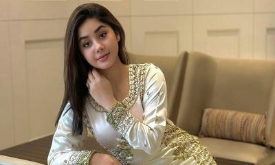 নতুন নতুন চমক দেখাচ্ছেন তাহসানের স্ত্রী রোজা