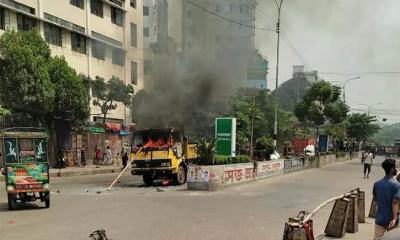 মিরপুরে উচ্ছেদ অভিযান ঘিরে রণক্ষেত্র