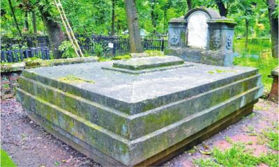 হীরা জহরতে ভরা রূপজান বিবির কবর শত বছর ধরে অক্ষত