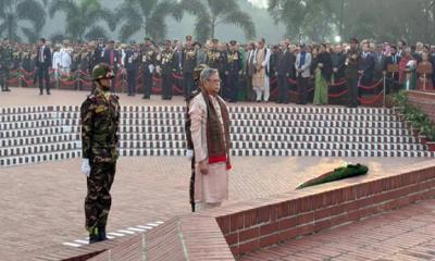 জাতীয় স্মৃতিসৌধে রাষ্ট্রপতির শ্রদ্ধা