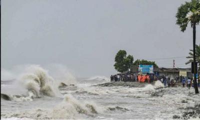 সাগরে নিম্নচাপ, ১৫ জেলায় হতে পারে জলোচ্ছ্বাস
