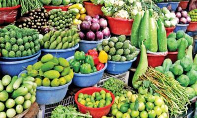 রোজার শুরুতেই মাছ-সবজির বাজার চড়া