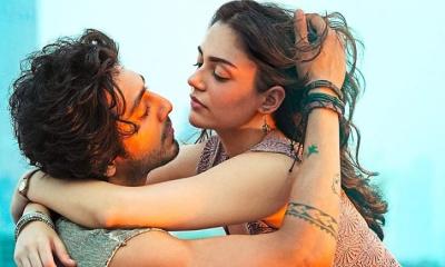 রীতিমতো ঝড় তুলে যেসব রেকর্ড ভেঙে দিলো সাইয়ারা