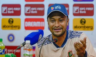 সাকিব কেন সৌদি আরবে