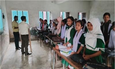যে কারণে বেতন পাননি দেড় লাখ শিক্ষক-কর্মচারী