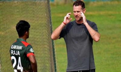 নতুন বোলিং কোচ হলেন শন টেইট