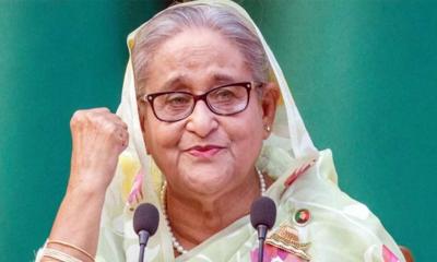 শেখ হাসিনার একই দিনে প্রায় একইরকম তিন-তিনটি সাক্ষাৎকার: কীভাবে আর কেন?