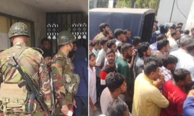 ছাত্রীকে টয়লেটে নিয়ে ধর্ষণ চেষ্টা, শিক্ষককে গণপিটুনি