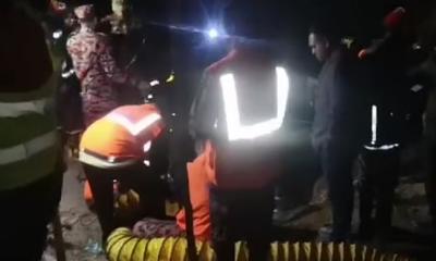 গভীর নলকূপের গর্তে পড়ে যাওয়া শিশুটিকে চার ঘণ্টা পর মৃত অবস্থায় উদ্ধার