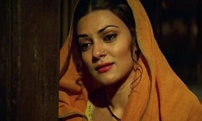 চুম্বনের দৃশ্যে অস্বস্তি, সুস্মিতা অভিনয় করেছিলেন যৌনকর্মীর চরিত্রে