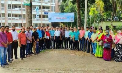 ছাত্রদের দ্ধারা শিক্ষক লাঞ্চিত, সব সরকারি কলেজে শিক্ষকদের ক্লাস বর্জন