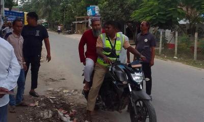 সেই শিক্ষক ছাড়া পেলেন প্রধানমন্ত্রীর হস্তক্ষেপে