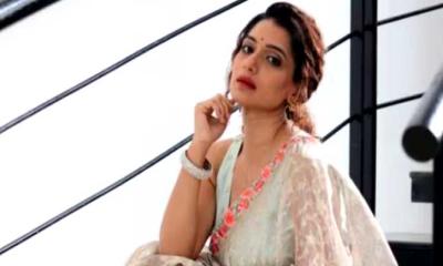 নায়িকার গাড়ি পিষে দিল শ্রমিকে