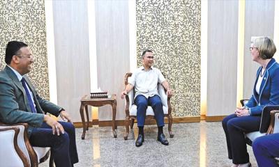 প্রধানমন্ত্রীর সঙ্গে ব্রিটিশ হাই কমিশনারের সাক্ষাৎ