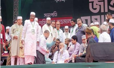 হাসপাতালে নেওয়া হলো জামায়াত আমিরকে