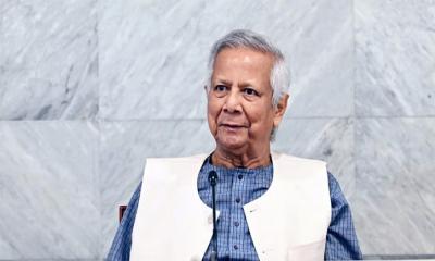 সন্ধ্যায় জরুরি বৈঠক ডেকেছেন প্রধান উপদেষ্টা