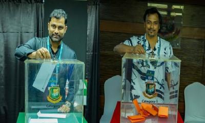 বিসিবি নির্বাচনে ভোট দিলেন তামিম, রুবেলরা