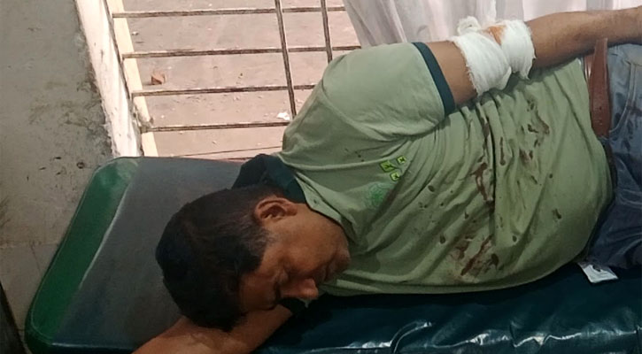 বনভূমি উদ্ধারে গিয়ে হামলার শিকার, বন কর্মকর্তাসহ আহত ৫