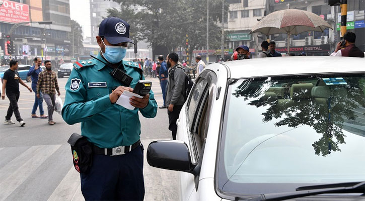 ট্রাফিক আইন লঙ্ঘনে ডিএমপির ১৫৮২ মামলা