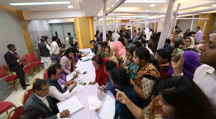 আ.লীগের টিকিটে সংরক্ষিত এমপি হতে চান ১৫৪৯ নারী