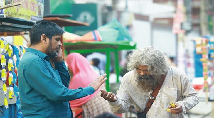 কেন ফার্মগেটে ভিক্ষা করলেন ‘অ্যালেন স্বপন’