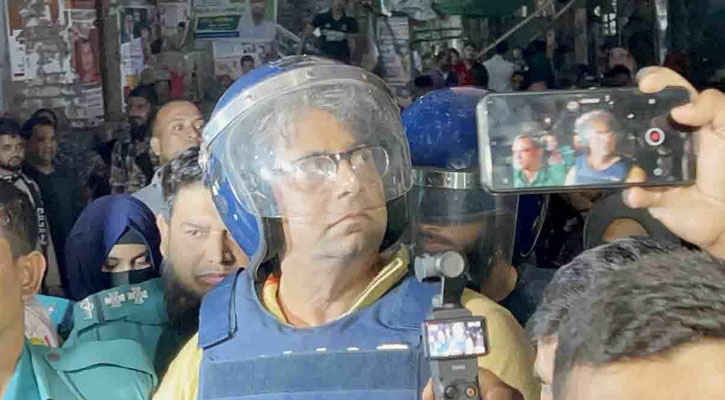 কাঠগড়ায় অঝোরে কাঁদলেন আনিস আলমগীর