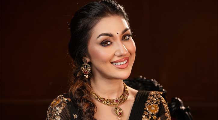 আমি অসুস্থ প্রতিযোগিতায় নেই: অপু বিশ্বাস