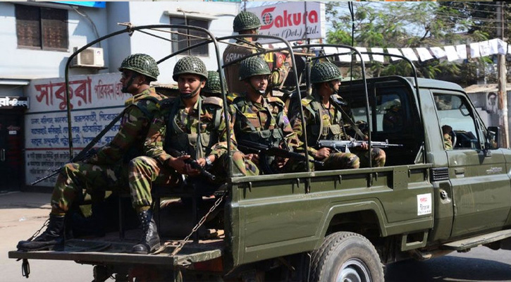 সেনাবাহিনীর ৫০ শতাংশ মাঠ থেকে সরিয়ে নেওয়ার বিষয়ে যা বললেন স্বরাষ্ট্র উপদেষ্টা