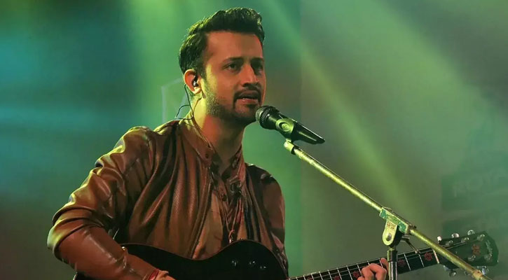 বাংলাদেশি ভক্তদের কাছে দুঃখ প্রকাশ আতিফ আসলামের