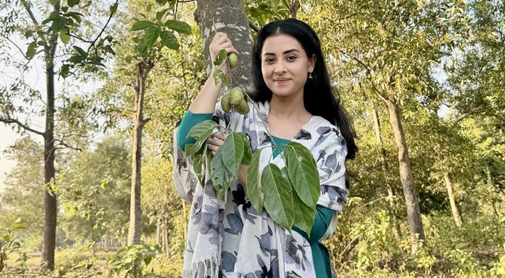 ‘জলপাইটা আপনার মতই দেখতে আপু’, বুবলীকে ভক্ত