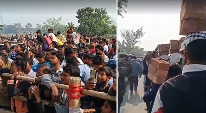 বাবরি মসজিদ নির্মাণে মানুষের ঢল