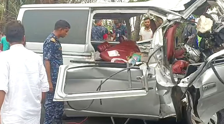 বাগেরহাটে বাসের সঙ্গে মাইক্রোবাসের সংঘর্ষে বর–কনেসহ ১৩ জন নিহত