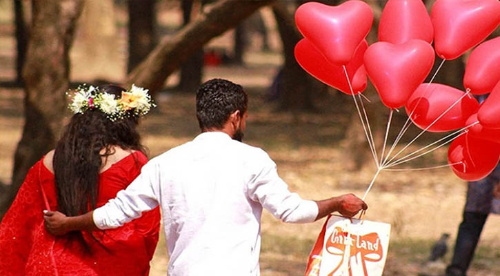 ফাগুনের প্রথম দিন ও ভালোবাসা দিবস আজ