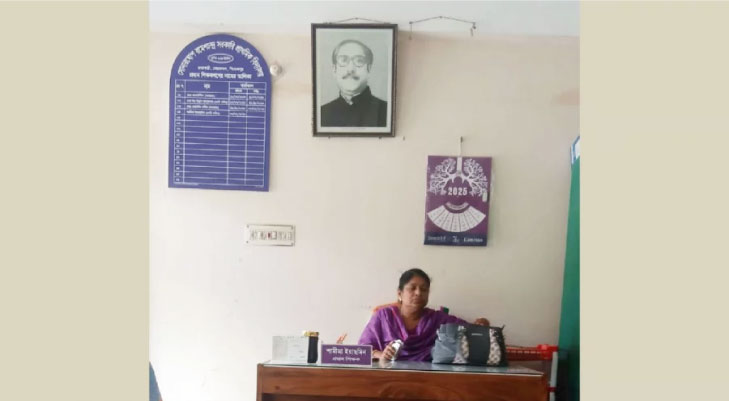 ‘আমার হাত দিয়ে বঙ্গবন্ধুর ছবি সরাব না‘ 