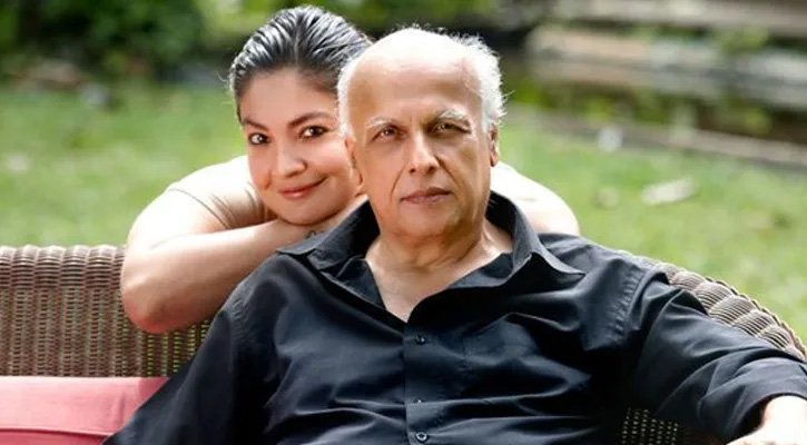 ‘আগুনই ভেতরের সোনা বের করে আনে’: মেয়ের সঙ্গে বিতর্কিত চুমু প্রসঙ্গে মহেশ ভাট