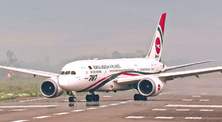 তারেক রহমানের ফ্লাইট থেকে সরিয়ে নেওয়া হলো দুই কেবিন ক্রু