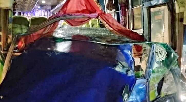 কুমিল্লায় বাস পিষে মারল অটোরিকশার ৩ যাত্রীকে